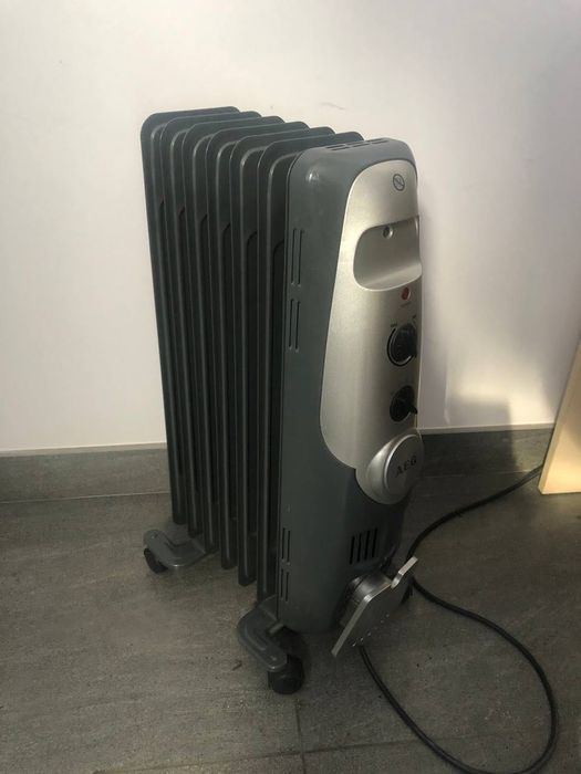 Масляний обігрівач AEG RA 5520