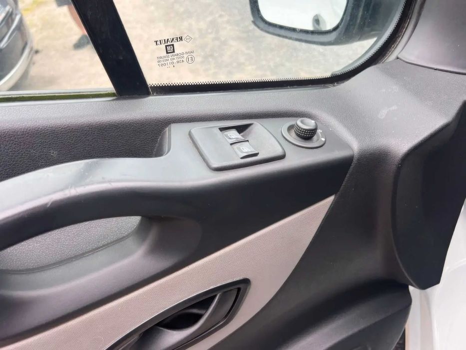 Renault Trafic      2015