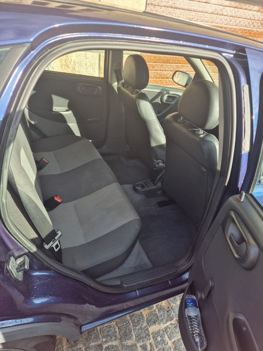 Opel corsa C em bom estado