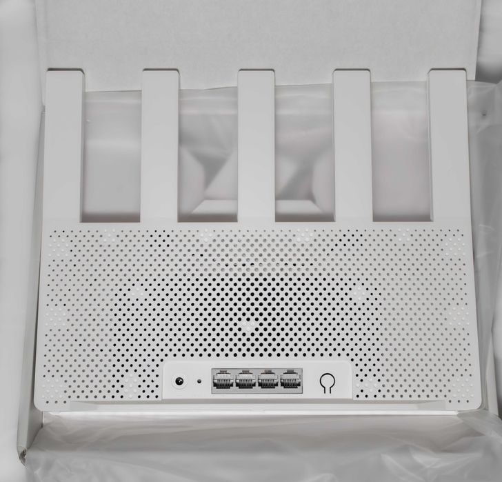 Новий роутер Xiaomi BE5000 – Wi-Fi 7, до 5011 Мбіт/с, 2,5G LAN