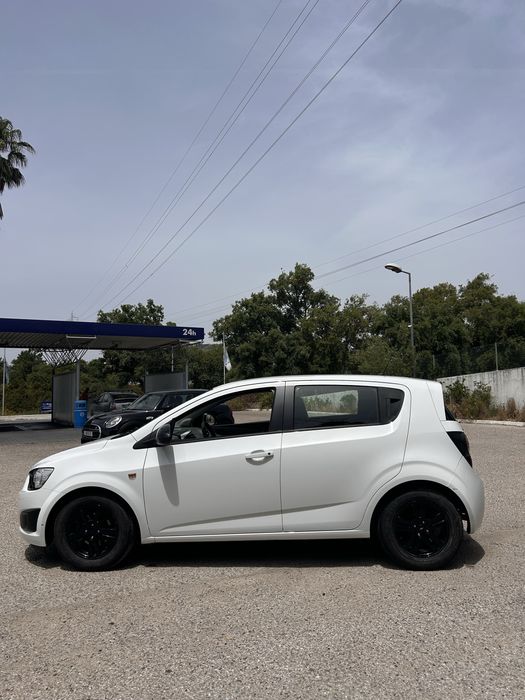 Chevrolet Aveo 1.0