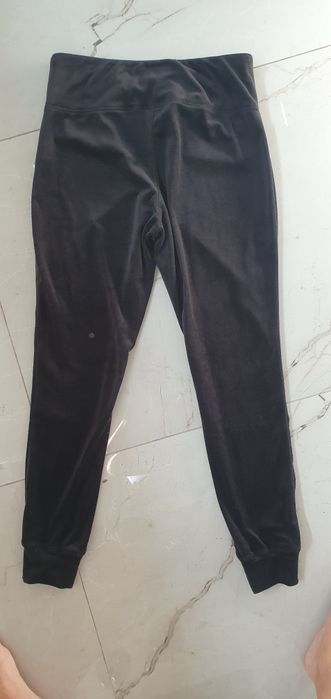 Welurowe spodnie dresowe M/L