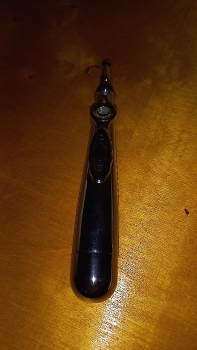 Ручка масажер акупунктура