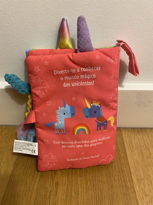 Livro de tecido bebé unicórnio