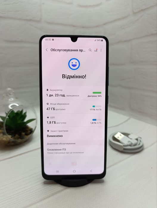 Продам телефон Samsung A32 4/64Gb NFC в гарному стані
