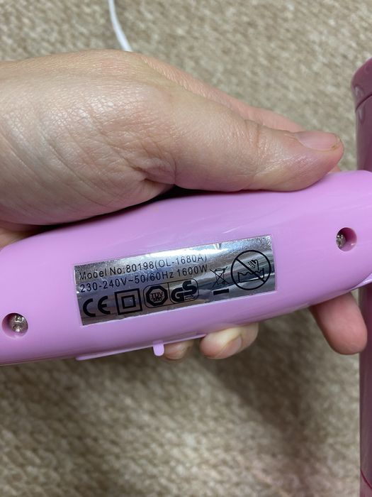 Фен для дівчинки