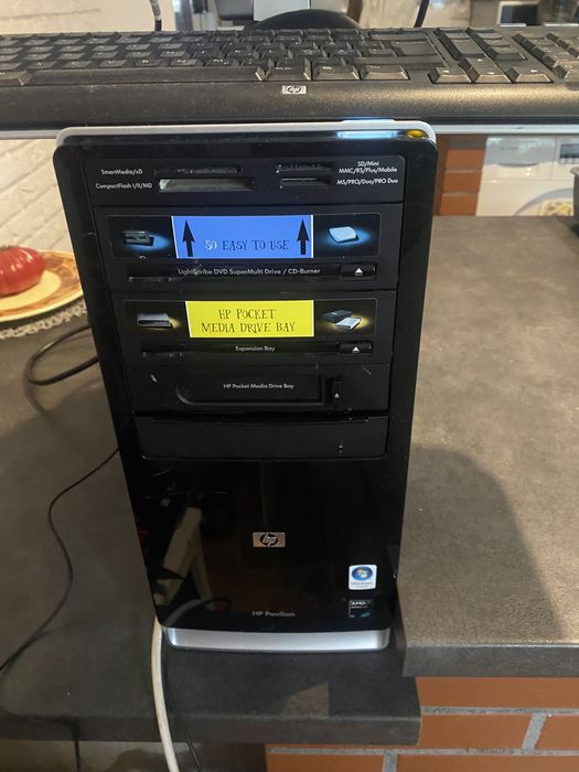 Komputer stacjonarny hp Pavilion cały zestaw