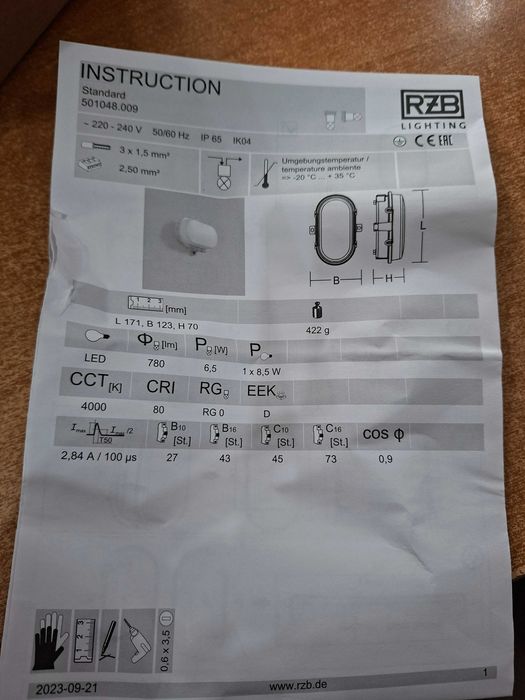 Lampa sufitowa ścienna LED RZB 501048.009 IP65 hermetyczna do garażu