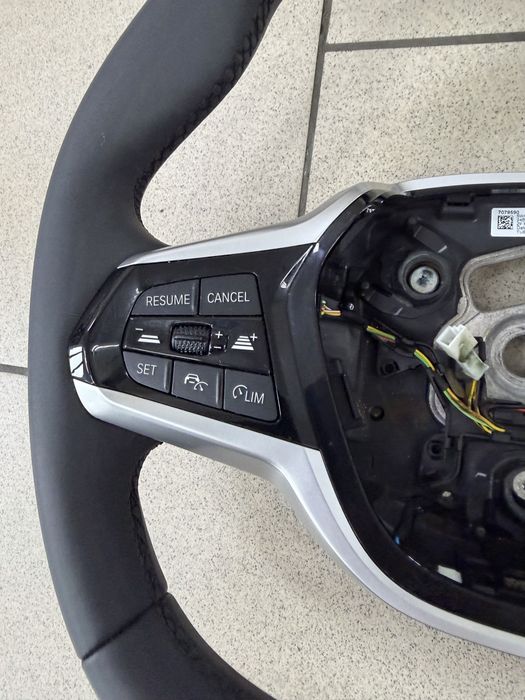 BMW I4 g26lci рестайл руль рульове колесо бмв г26