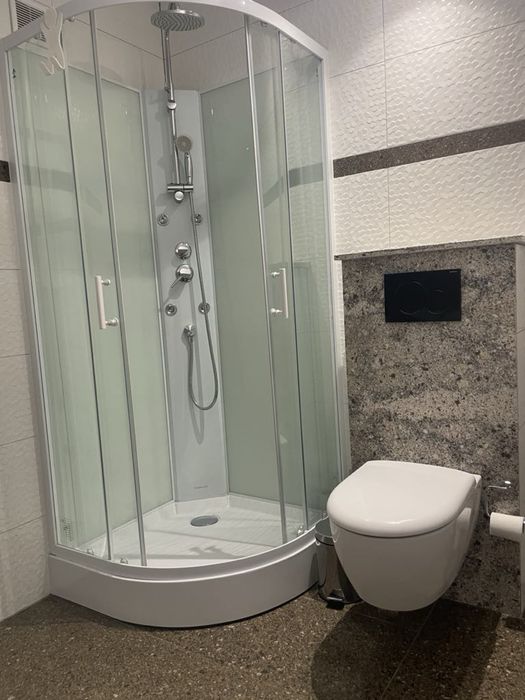 Wynajmę pokój z wyjściem na balkon