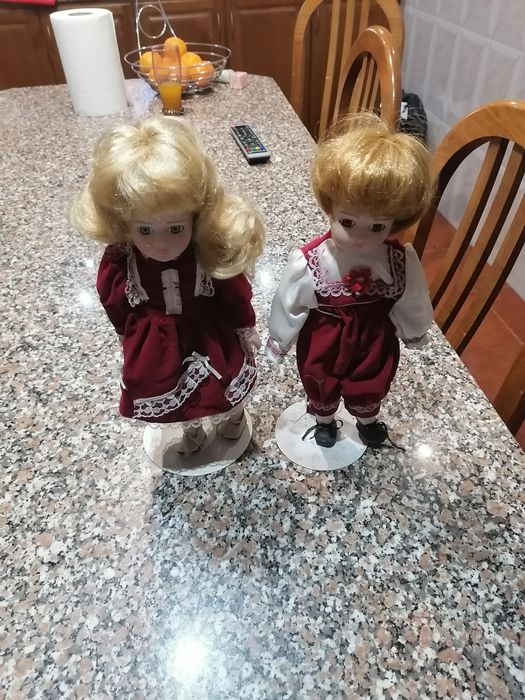 Bonecos de porcelana