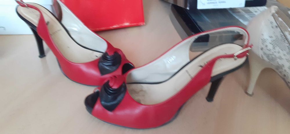 piękne wygodne buty ze skóry