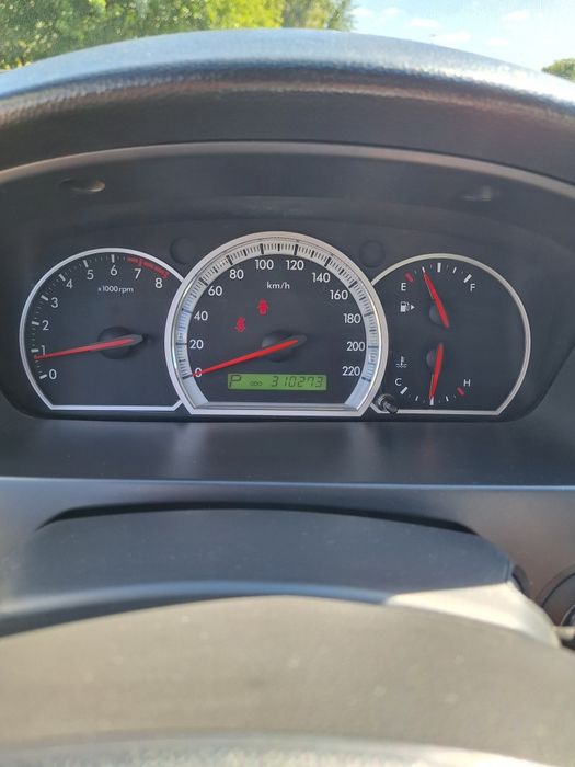 автомобіль шевроле епіка