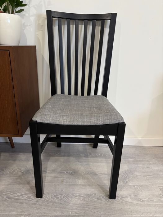 Duas Cadeiras Ikea