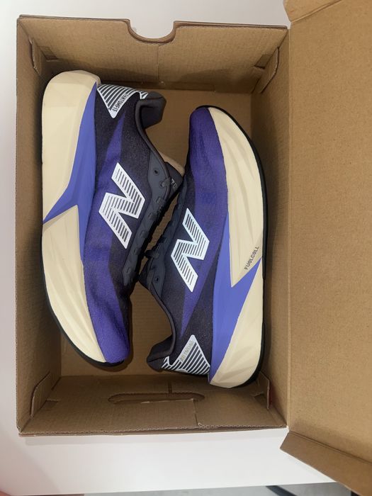 New Balance FuelCell Rebel v5