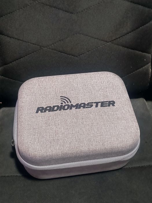 Pilot do FPV  Radiomaster GX12