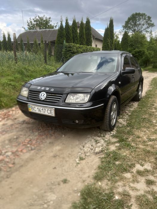 Volkswagen BORA  1,6