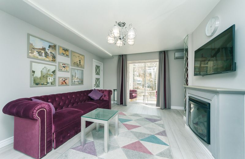 Посуточно,Свет Есть.Бульвар Леси Украинки 10 Гулливер