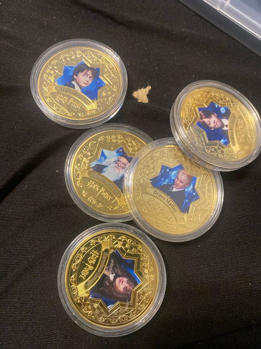Coleção Completa: 5 Moedas/Medalhas Comemorativas Harry Potter