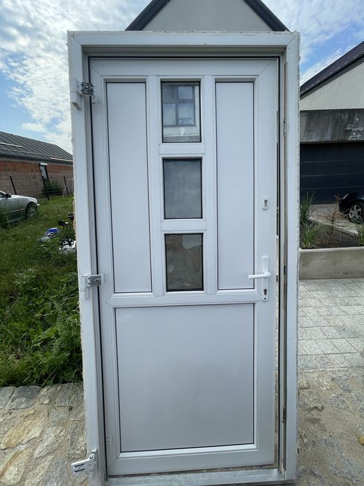 Drzwi bisle pcv z szyba lewe na otwor 112x232