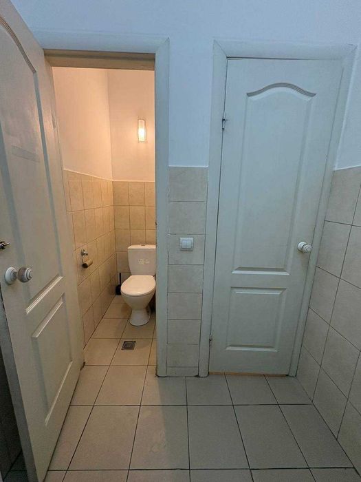 Оренда приміщення 160 м2 в Бізнес Центрі з власним входом