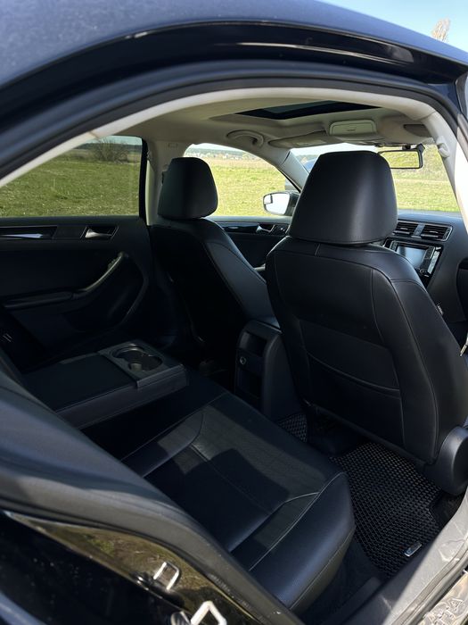 Volkscwagen Jetta 6