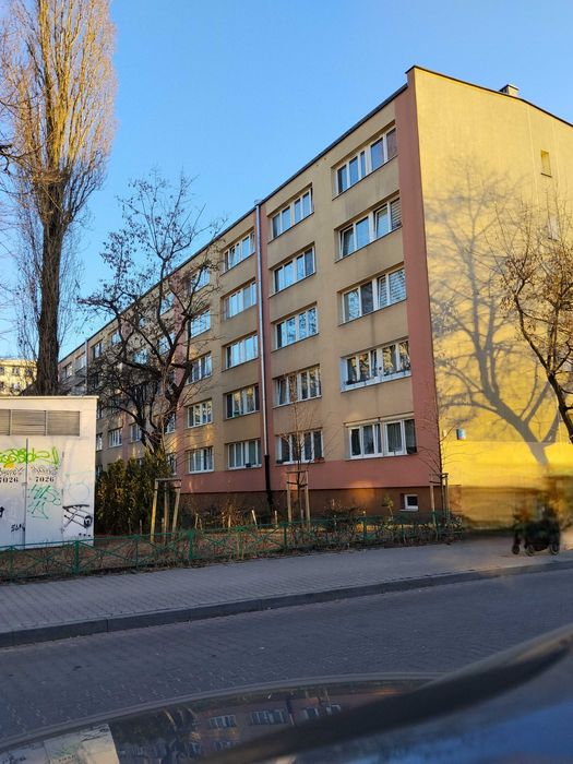 Okazyjnie sprzedam trzypokojowe na Bielanach