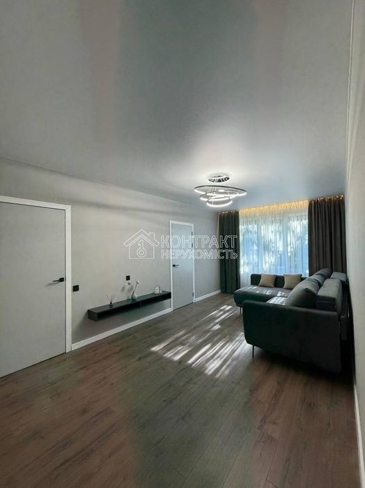 Продаж / Квартира / пр-т Перемоги, Олексіївка, Харків