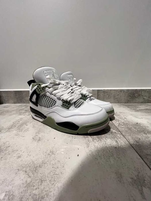 Jordan 4 Retro Seafoam 42 EU / 8,5US / 26,5 CM