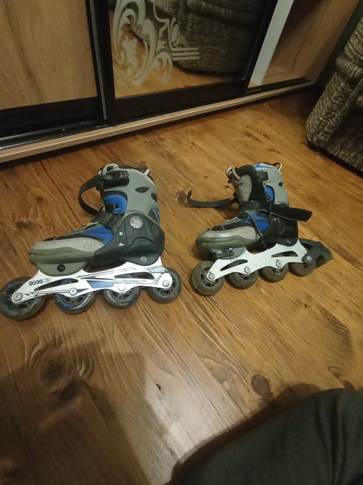 Продам ролики хороші