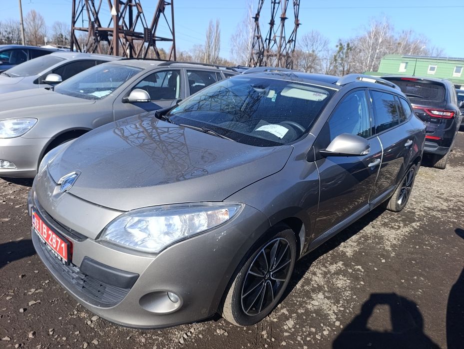Рено Меган 3 2010р. 1.5 дизель з Німеччини 
2010р.в.
1.5 дизель 
КПП м