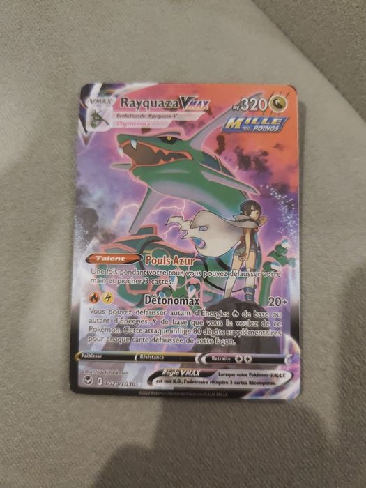 Carta-Pokémon RayquazaV Max