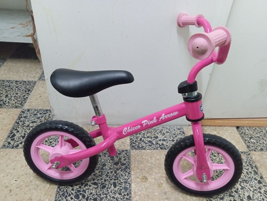 Chicco First Bike Bicicleta sem pedais, para crianças de 3 a 5 anos