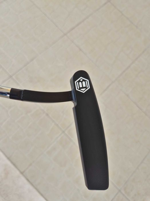 Putter Bettinardi BB-ONE-F (35" / 89 cm) – Como Novo
