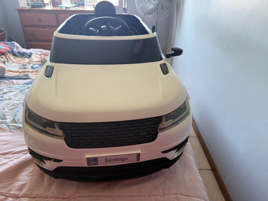 Carro elétrico infantil