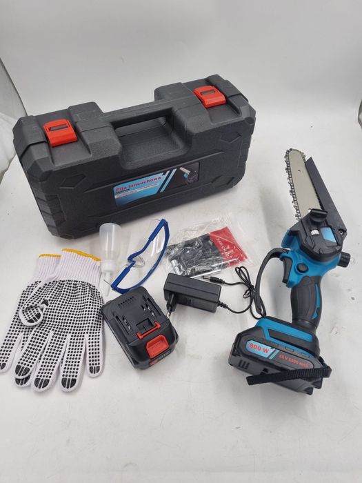 Piła akumulatorowa z dwiema bateriami