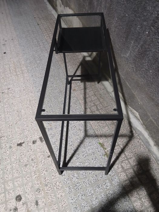 Vendo móvel de apoio impecável