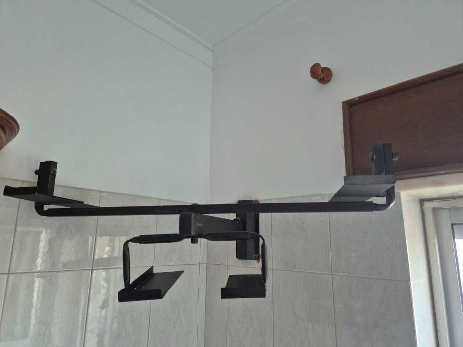 Suporte de Parede Articulado para TV de Tubo / CRT