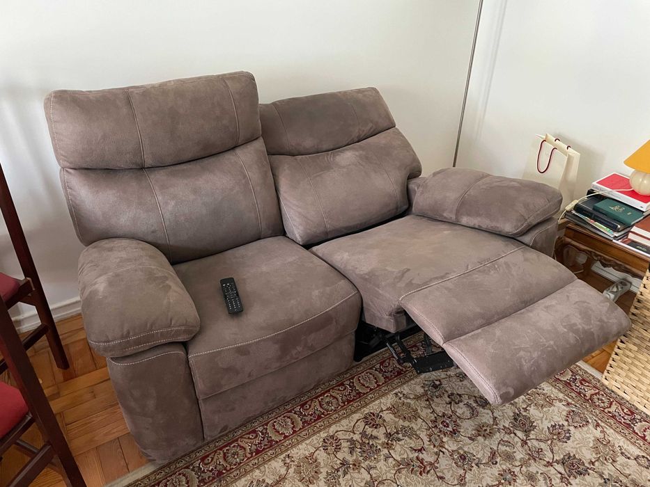Sofá 2 Lugares com função reclinável