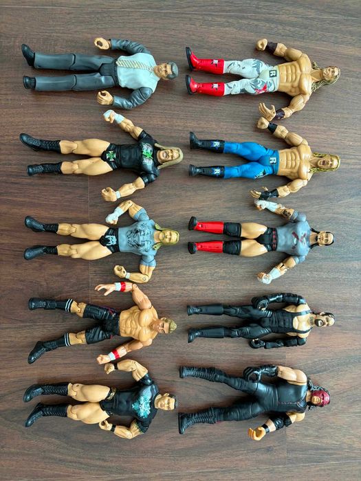 LER DESCRIÇÃO  bonecos com danos wwe wrestling figuras brinquedos