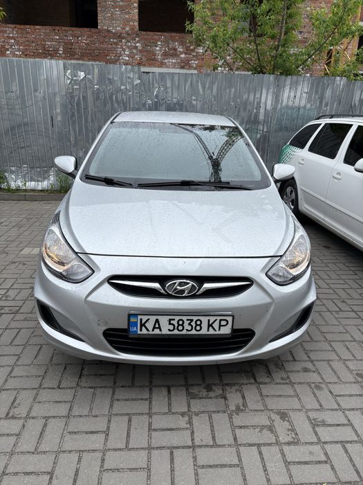 Hyundai accent rb 2011рік автомат