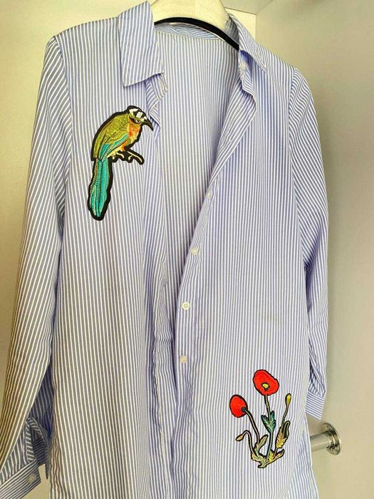 Сорочка з вишивкою блакитного кольору