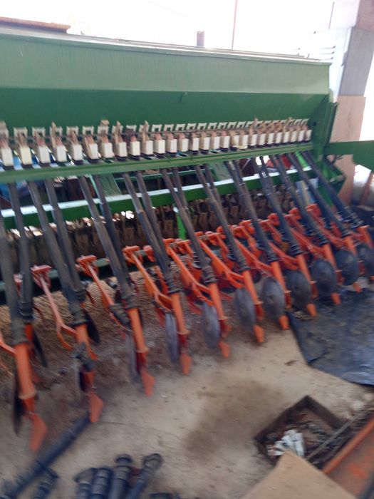 Sprzedam agregat siewny amazone na talerzach 3m.