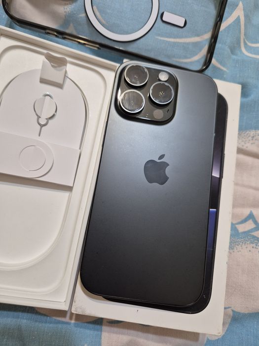 Iphone 16 pro 256gb stan idealny