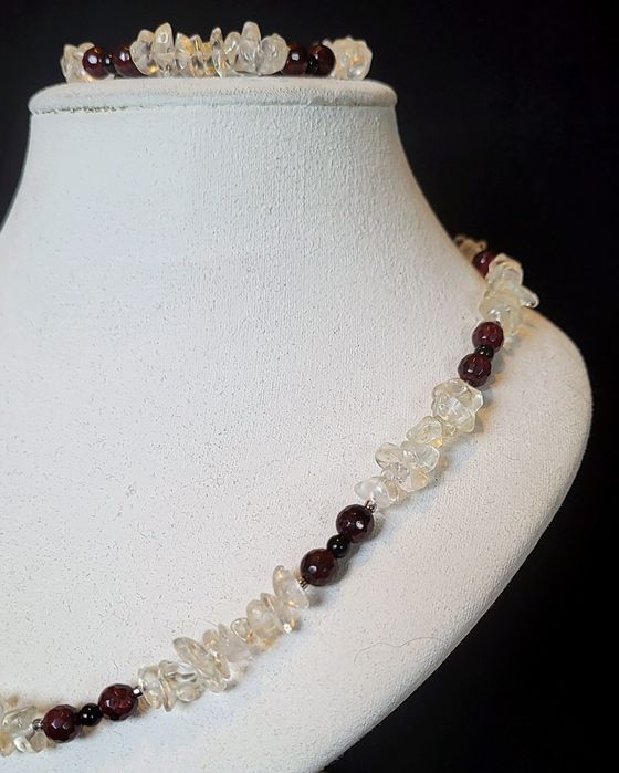 Zestaw naszyjnika I bransoletki z kamienia naturalnego