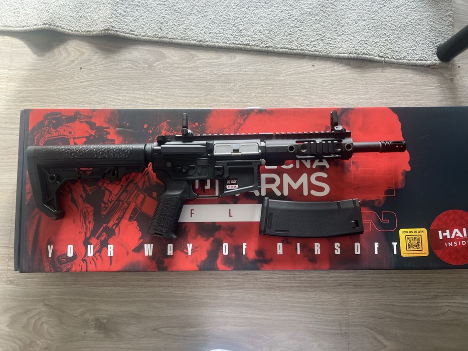 Riffle Airsoft com documentos