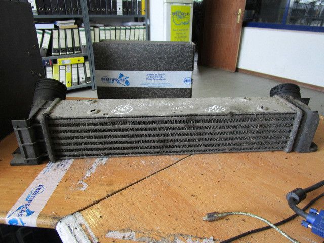 Radiador do intercooler BMW 1 (E81)