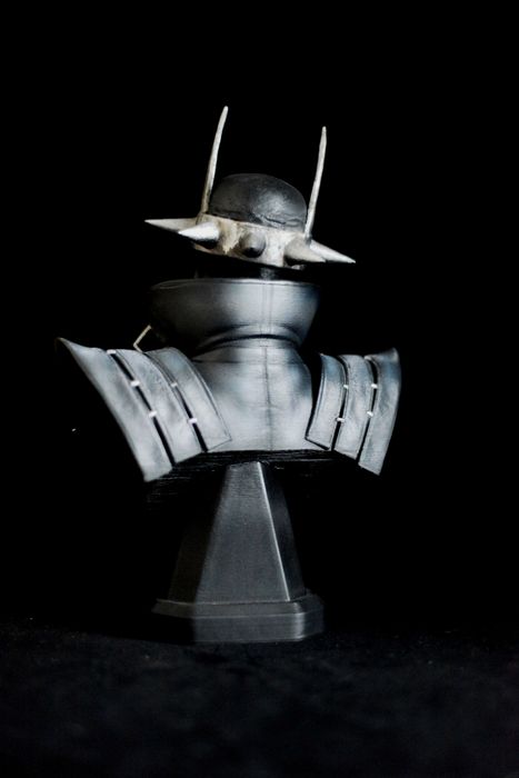 The Batman Who Laughs – Busto Impresso em 3D e Pintado à Mão | NexoStudios