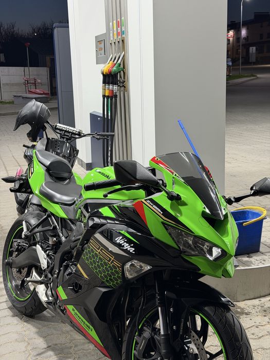 Kawasaki ninja zx25r
