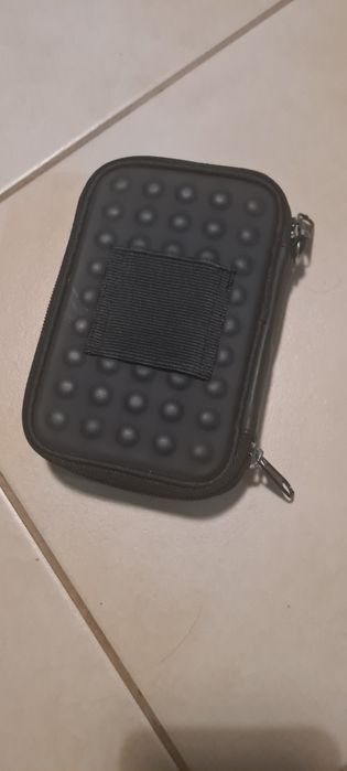 Etui ochronne twarde